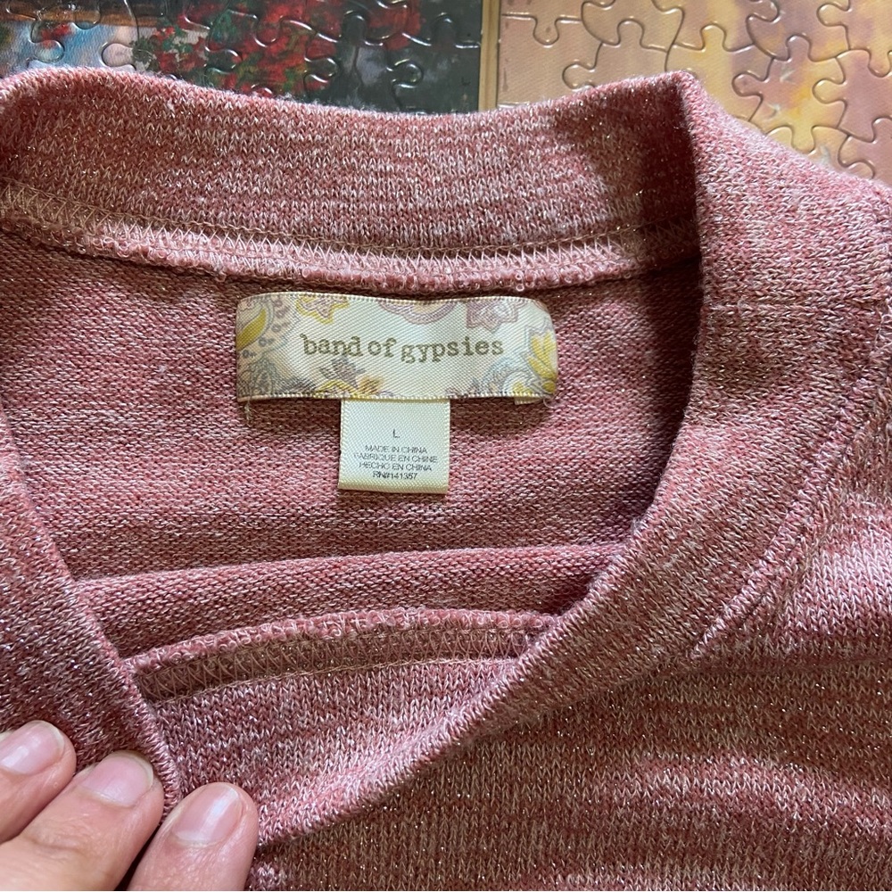 Band of Gypsies Irene Pink Metallic Knit Puff Shoulder Pullover Sweatshi… - Picture 5 of 7